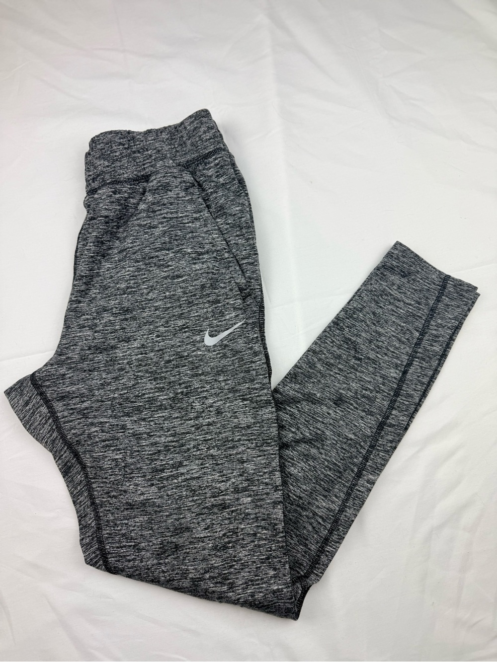 Nike mens‎ Heather Gray Athletic joggers